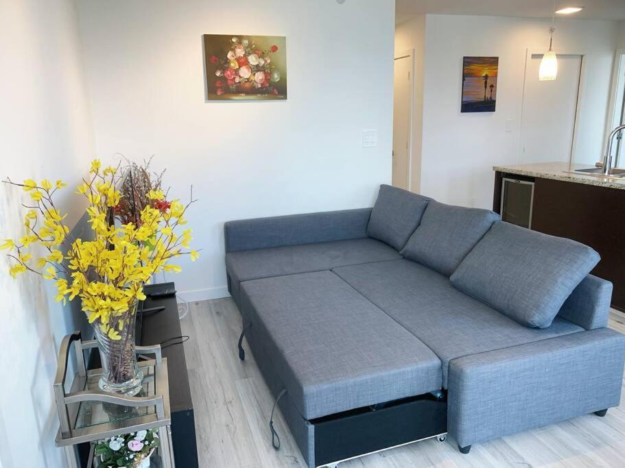 Appartamento Downtown 3Br/2Ba+Views+Skytrain+Free Parking Vancouver Esterno foto